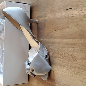 Satin bow front heel